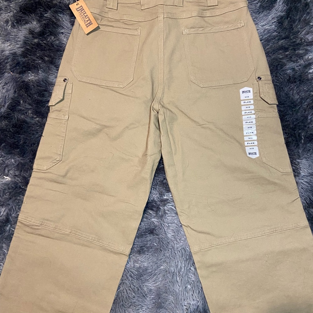 Men's Brand New! Duluth Tan Cargo workwear Pants